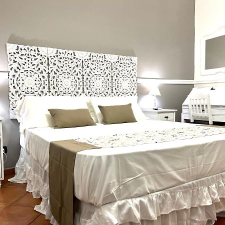 Miluar - Centro Storico - Lungo La Via Della Musica Bed & Breakfast Naples Exterior photo