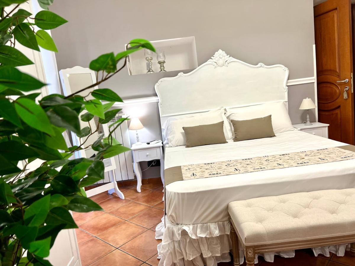 Miluar - Centro Storico - Lungo La Via Della Musica Bed & Breakfast Naples Exterior photo